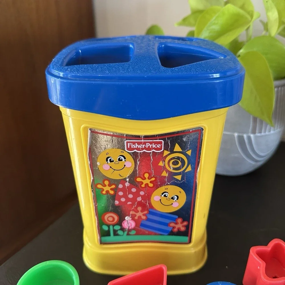 VTG 2002 Brilliant Basics First Blocks Fisher Price Shapes Sorter Colorful